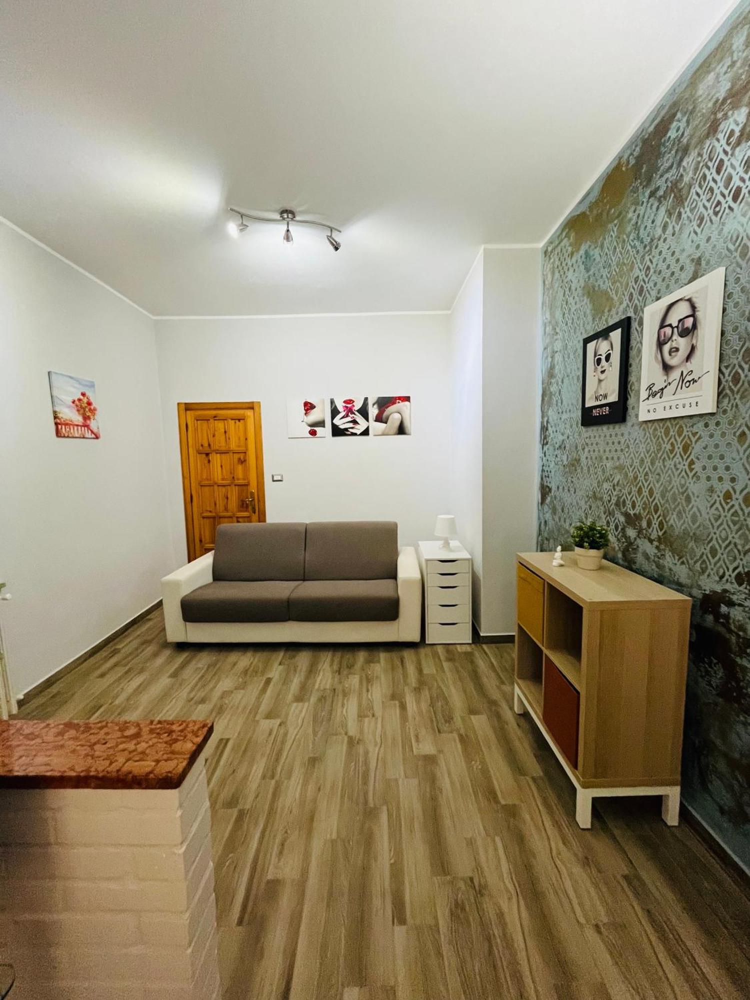Bouganville Casa Vacanza Ambiente Climatizzato Con Wi Fi Pineto Eksteriør billede