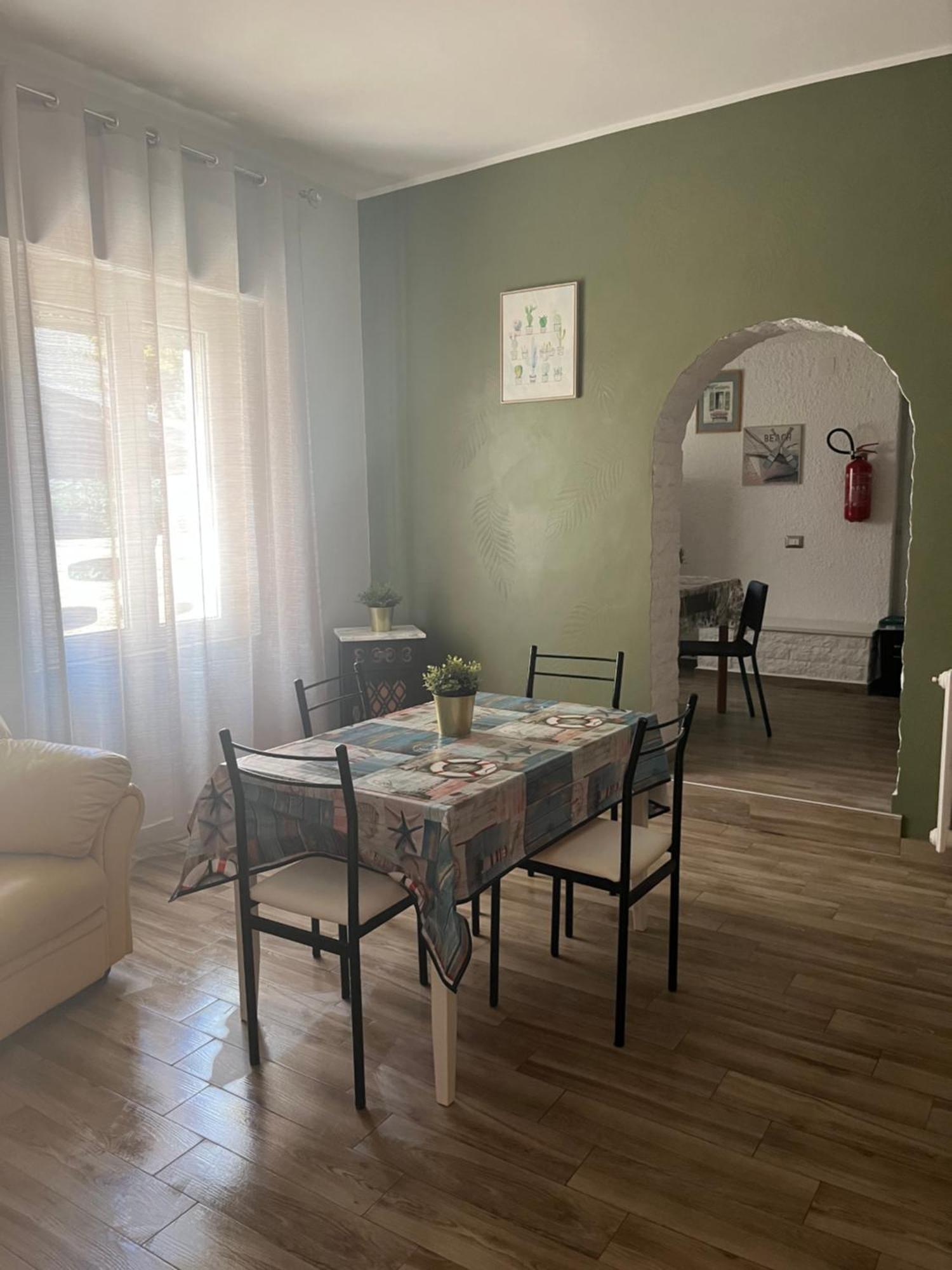 Bouganville Casa Vacanza Ambiente Climatizzato Con Wi Fi Pineto Eksteriør billede