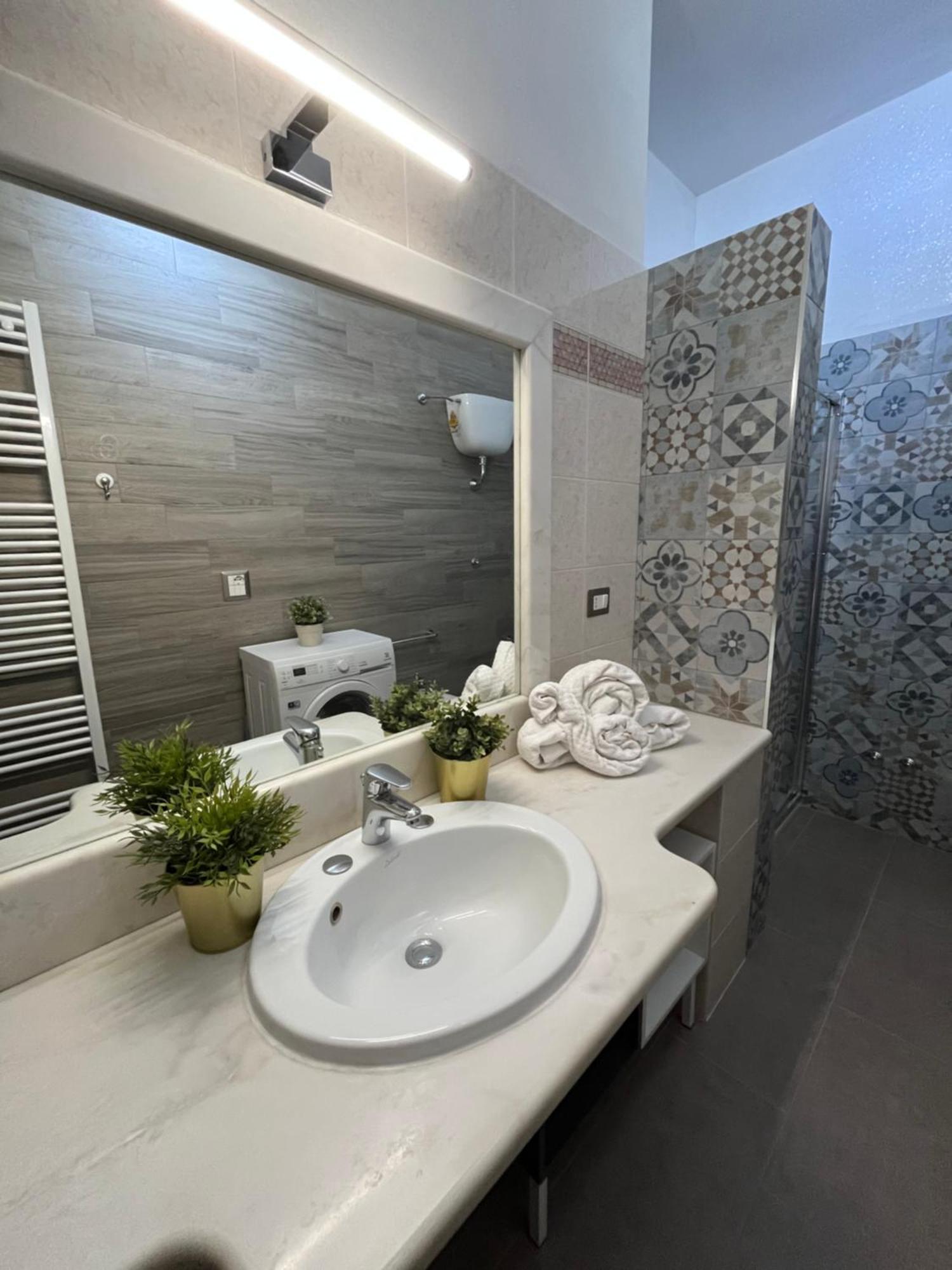 Bouganville Casa Vacanza Ambiente Climatizzato Con Wi Fi Pineto Eksteriør billede