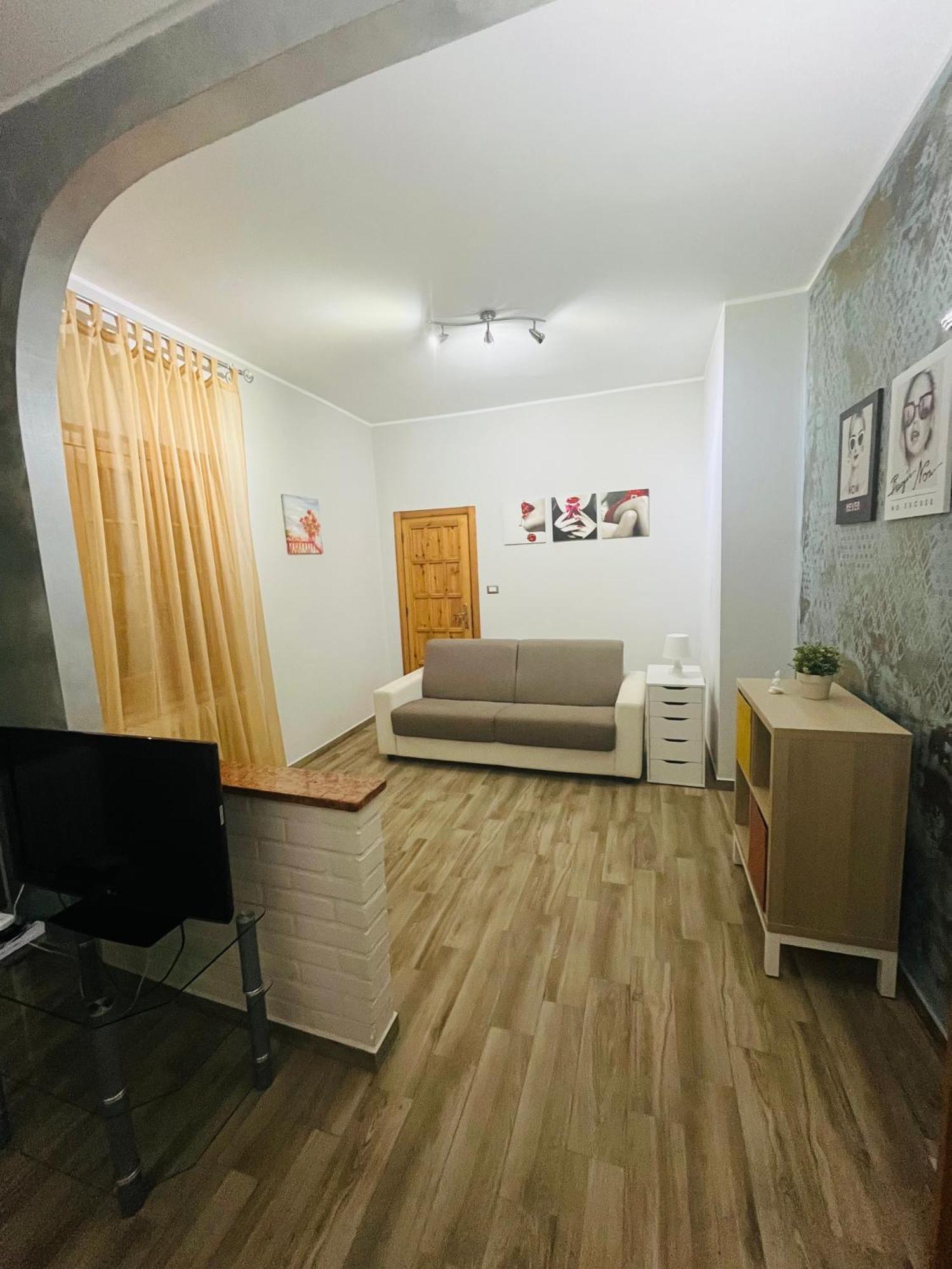 Bouganville Casa Vacanza Ambiente Climatizzato Con Wi Fi Pineto Eksteriør billede